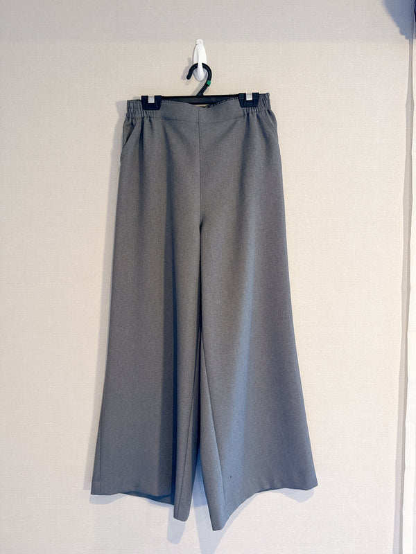 2508096 TCC MIJ Cropped Pants - Grey