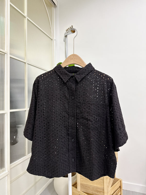 2504078 SE Cambric Schiffli Shirt - Black