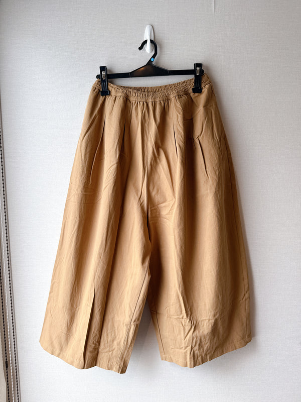 2509089 MMO Elastic Hem Wide Pants - Beige