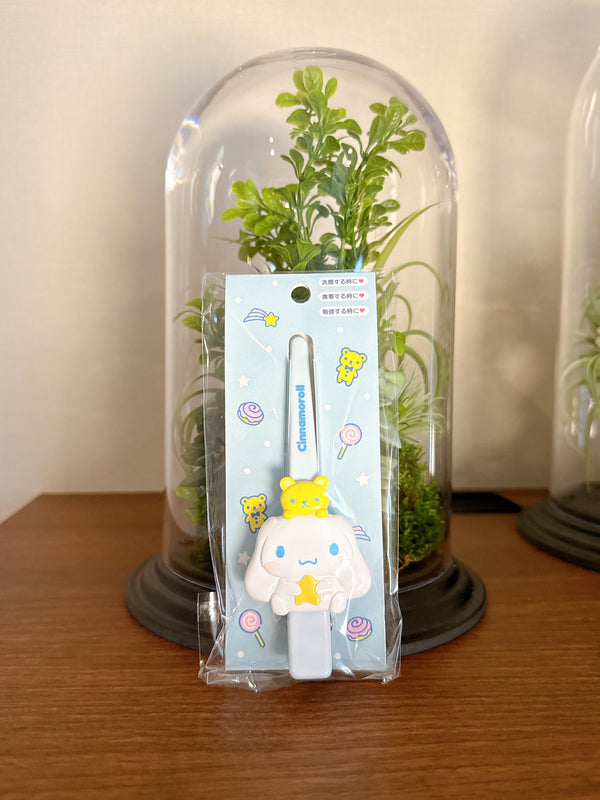 2509167 SAN Characters Hair Clip