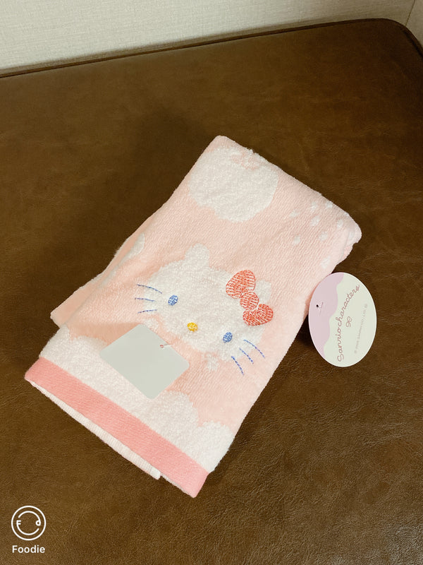 2511101 SAN Characters Mid Towel