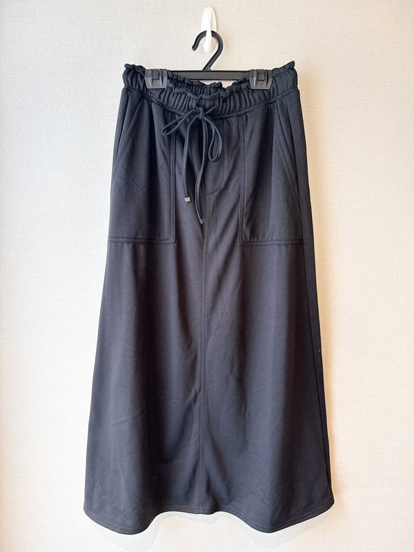 2509197 CBT Drawstring Big Pockets Skirt - Black