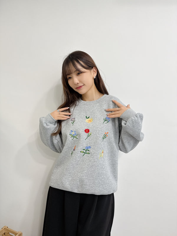 2511002 TU EMB. Floral Pullover - Grey