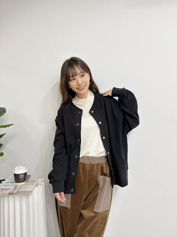 2511025 AT Waffle Button Cardigan - Black