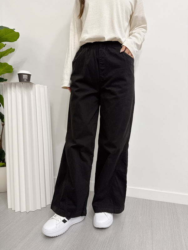 2511027 AT Elastic Flare Pants - Black