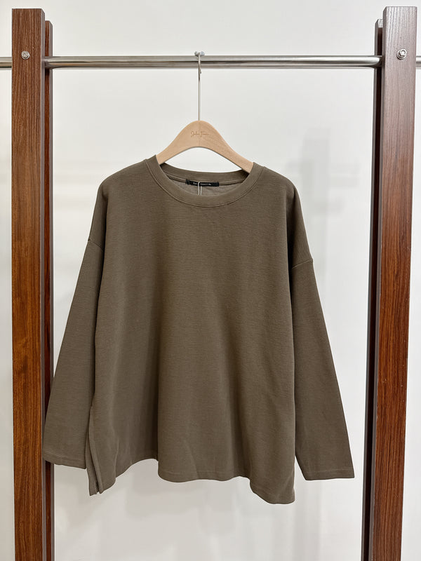 2511028 34 Boat Neck Side Split Top - Brown