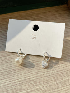 2401081 PA Heart And Pearl Earrings
