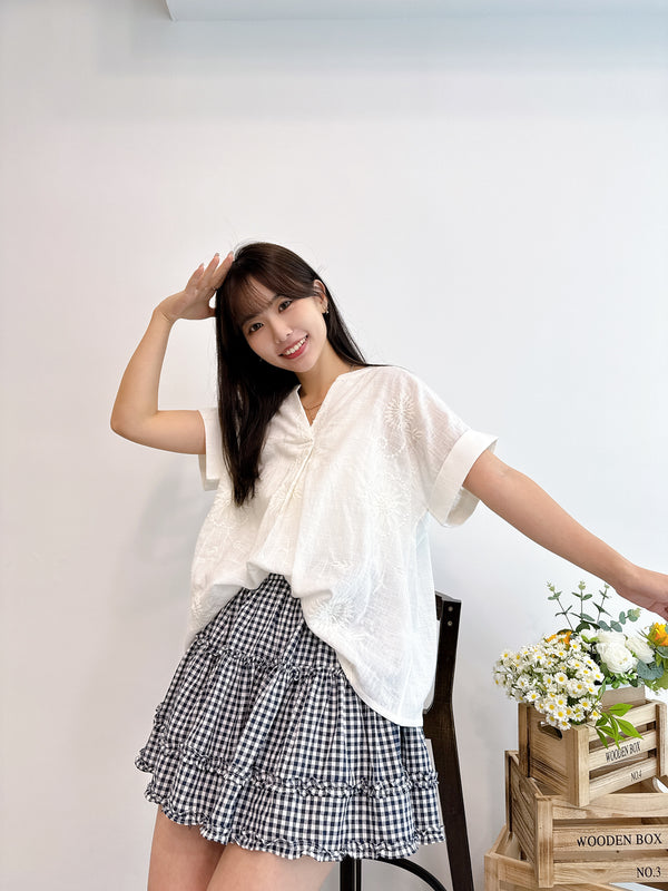 2505064 MMO EMB Skipper Blouse - White
