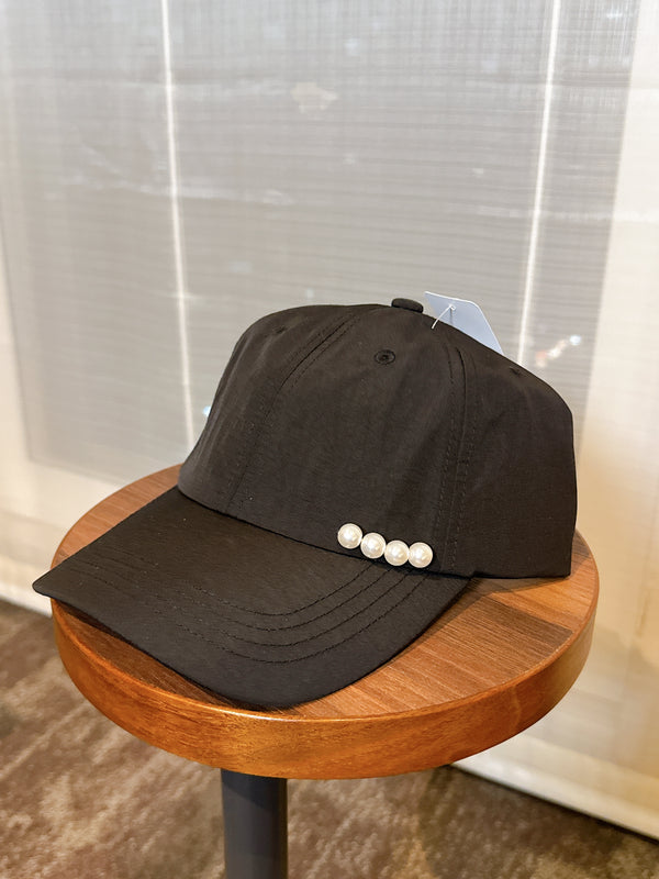 2507097 SE Pearls Cap