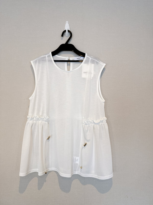 2507176 SW Side Ruffles Vest - White