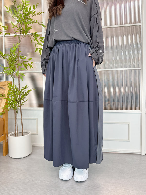 2509002 IR Nylon Switched Colour Hoodie Skirt - Purple