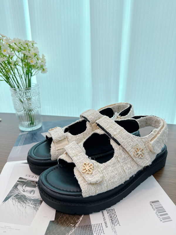 2506016 VI Tweed Sandals - White