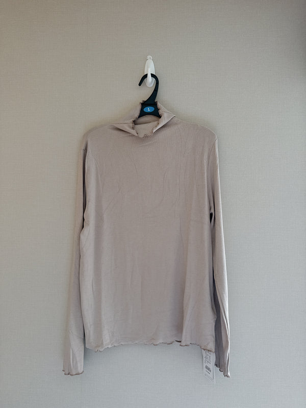 2508048 TU Mellow Frill Tee - Greige