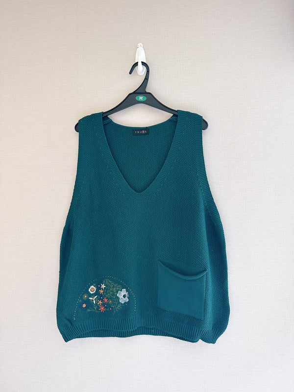 2508044 TU V-neck EMB Knit Vest - Green