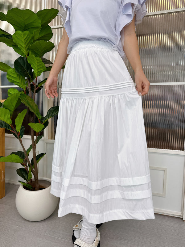 2506031 CC Line-switched Skirt - White