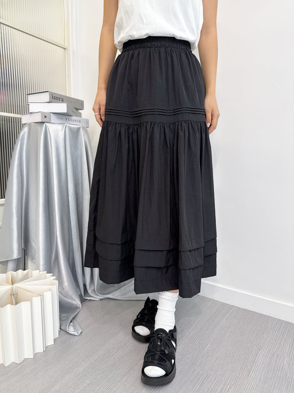 2506031 CC Line-switched Skirt - Black