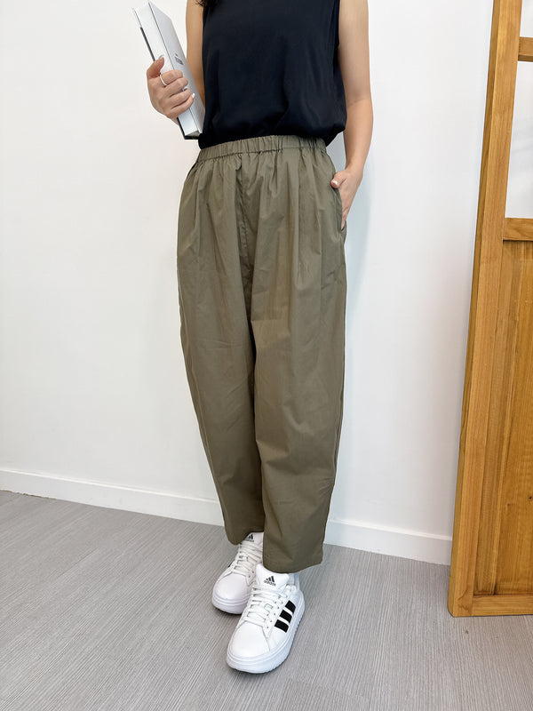 2506108 OM Poplin Gathered Easy Pants - Khaki