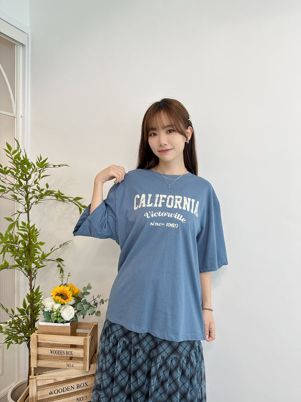 2504032 EM College Logo Print T-shirt - Blue