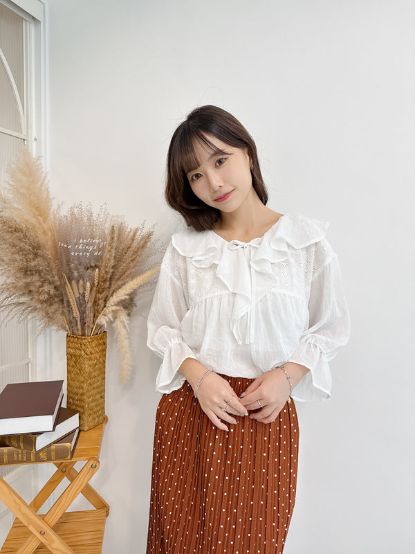 2509126 BLO Half Lace Top - White