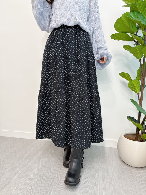 2510031 TU Floral Pattern Maxi Skirt - Black