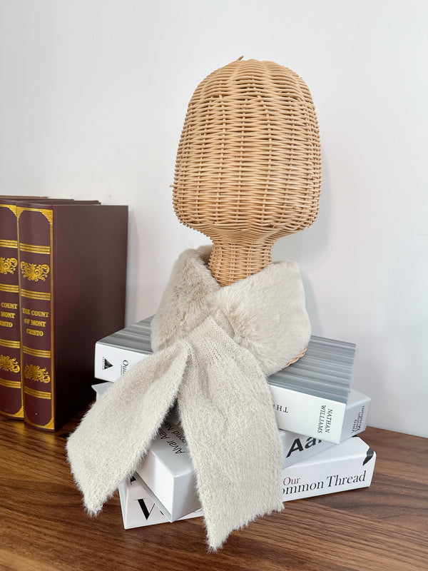 2510054 AU Fur Muffler