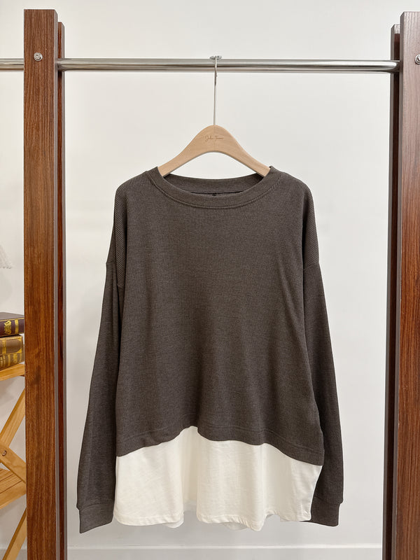 2510086 LA Waffle Hem Switching Top - Charcoal